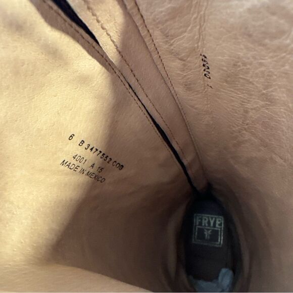 FRYE TALL BOOT VERONICA Back Zip DARK BROWN LEATHER ENGINEER CLASSIC Size 6 B - Picture 9 of 11